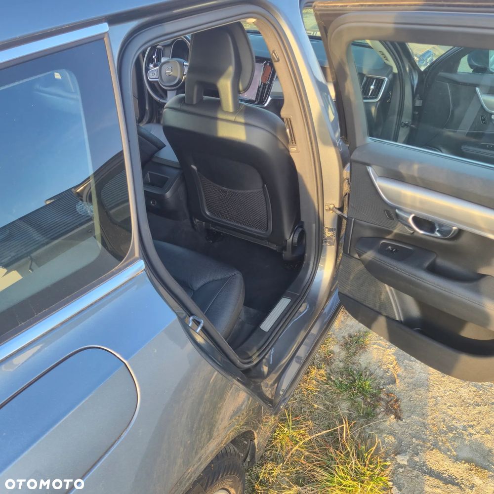 Volvo V90 D3 Momentum - 16
