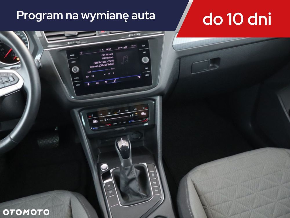 Volkswagen Tiguan - 10