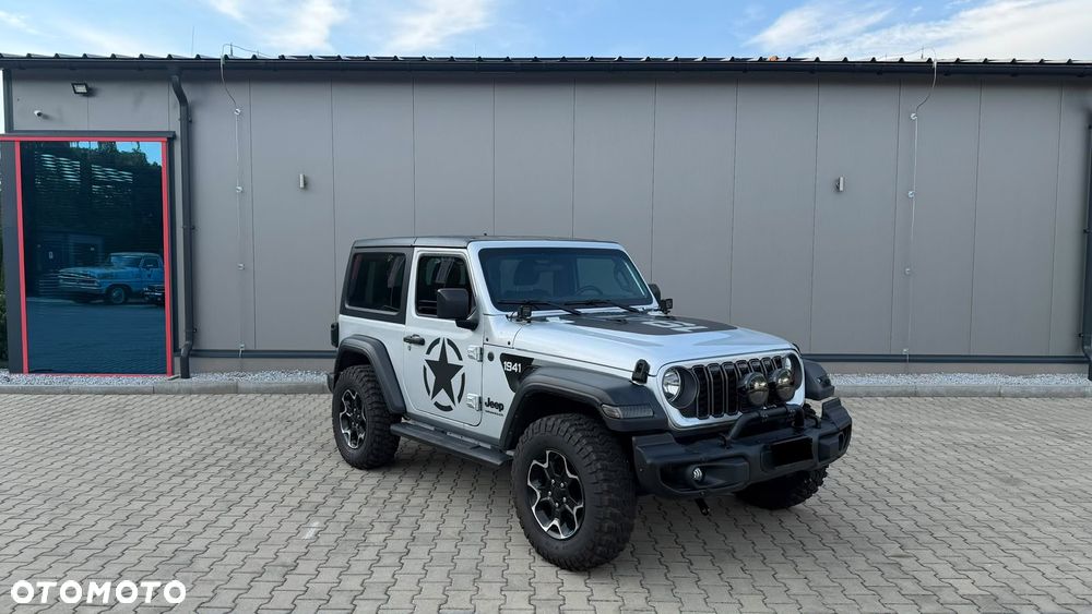 Jeep Wrangler - 11