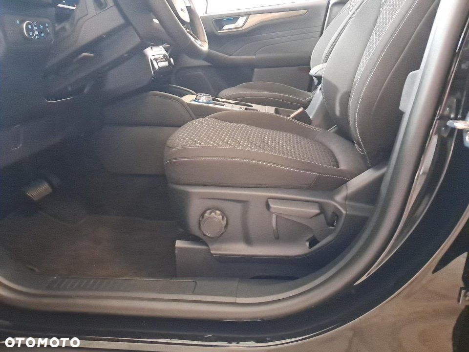 Ford Kuga - 13