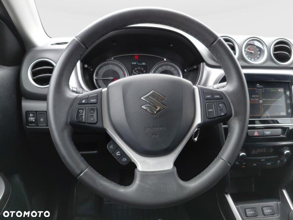 Suzuki Vitara - 12