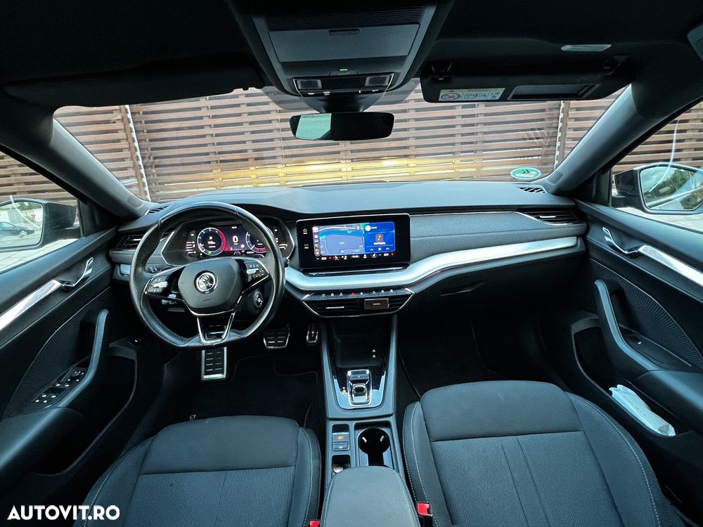 Skoda Octavia Combi 2.0 TDI DSG Style - 5