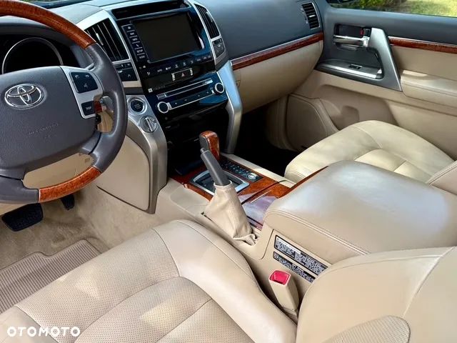 Toyota Land Cruiser LC 4.5 D-4D V8 Limited - 27