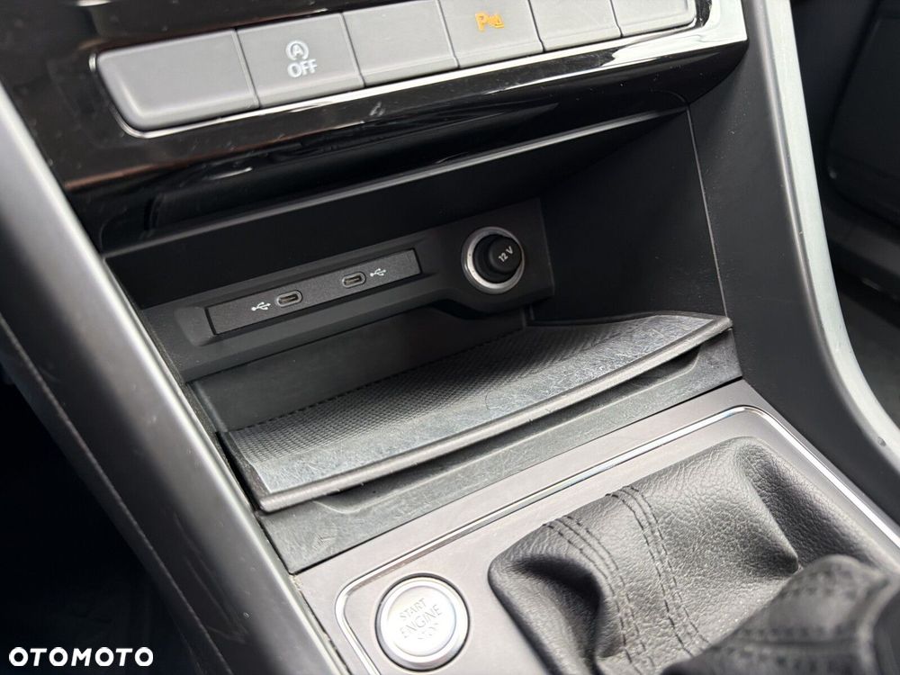 Volkswagen Touran 2.0 TDI BMT Comfortline DSG - 32