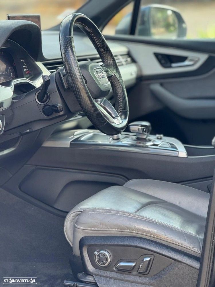 Audi Q7 - 8