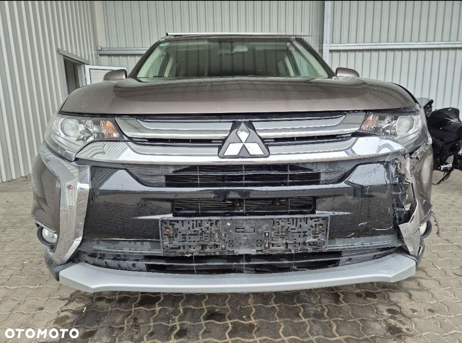 Mitsubishi Outlander 2.0 2WD CVT Edition 100 - 9