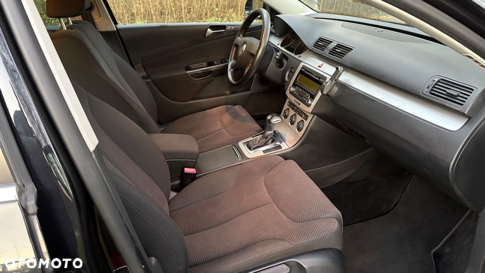 Volkswagen Passat 2.0 TDI Comfortline DSG - 6