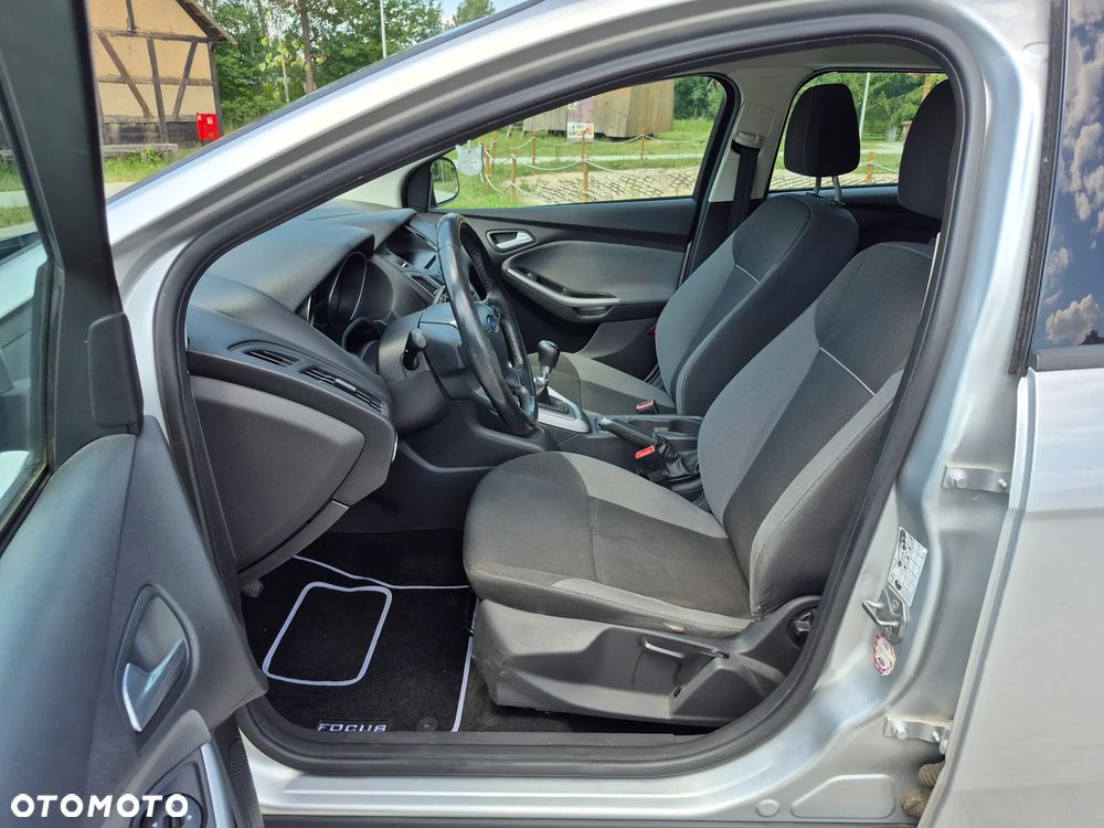 Ford Focus 1.6 TDCi Ambiente - 17