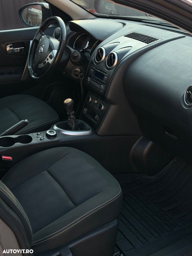 Nissan Qashqai 1.6 DCI 4 x 4 DPF Start/Stop tekna - 11