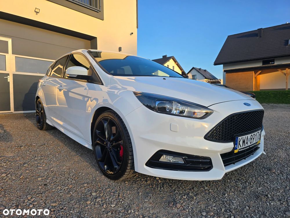 Ford Focus 2.0 EcoBoost ST mit Leder-Exclusiv-Paket - 14