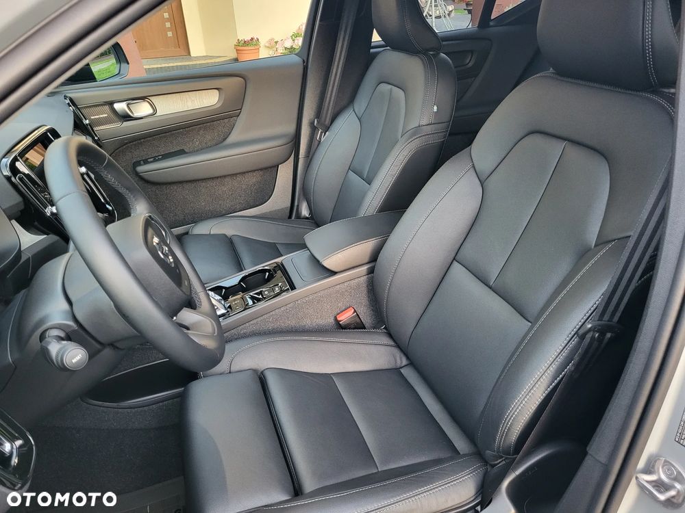 Volvo XC 40 B5 AWD Ultimate Dark - 18