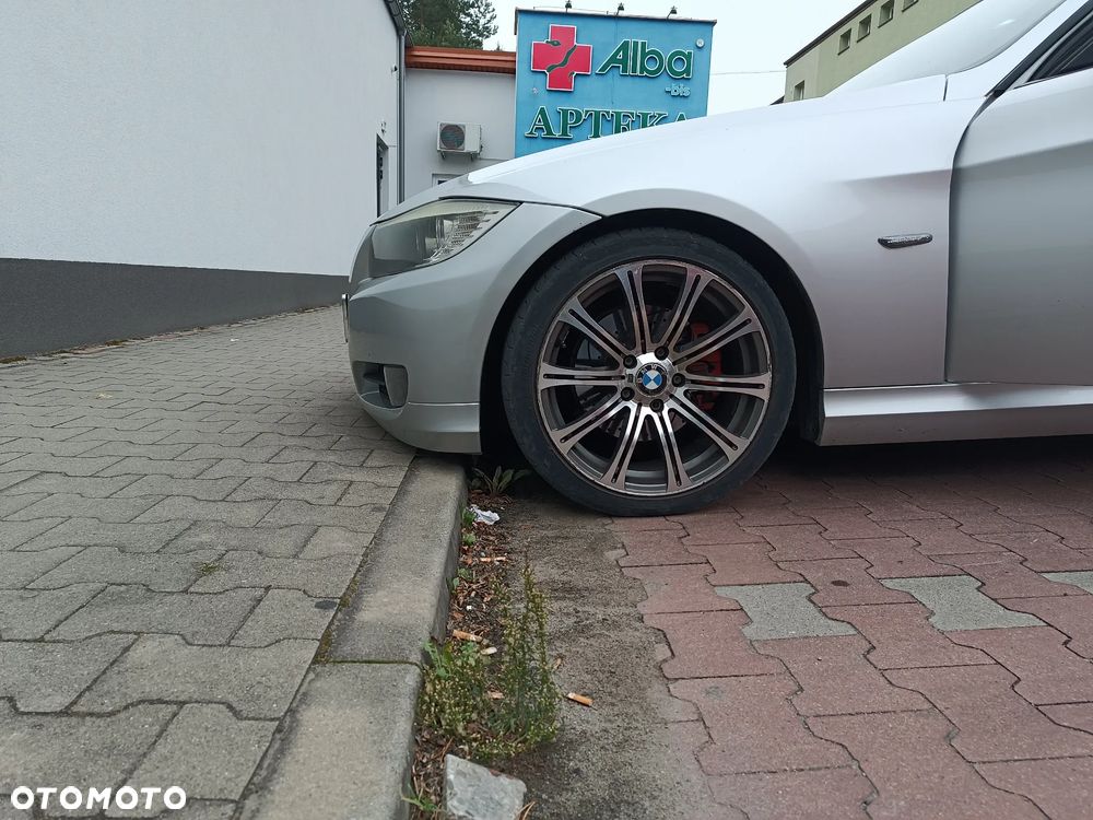BMW Seria 3 320d Efficient Dynamics - 12