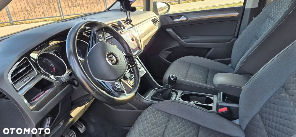 Volkswagen Touran 2.0 TDI BMT Highline - 14