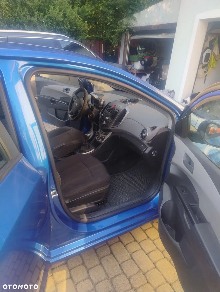 Chevrolet Aveo - 7