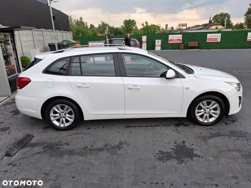 Chevrolet Cruze 1.6 LT - 13