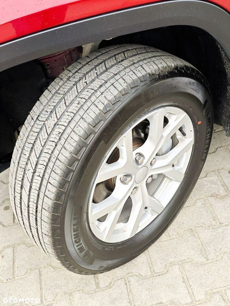 Jeep Grand Cherokee - 23