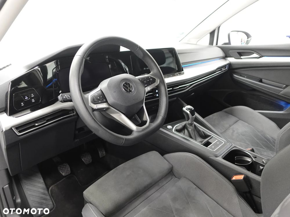 Volkswagen Golf - 18