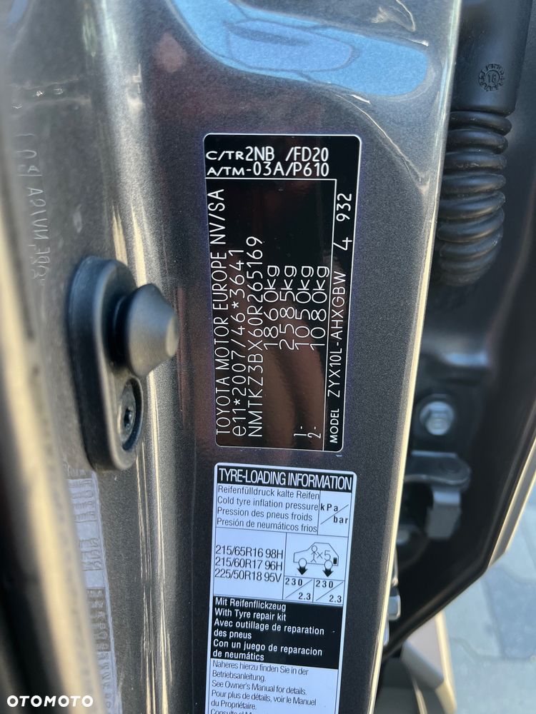 Toyota C-HR Flow - 40