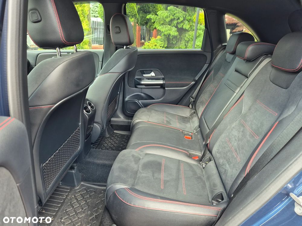 Mercedes-Benz Klasa B 200 d AMG Line 8G-DCT - 26