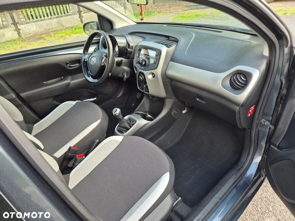 Toyota Aygo x-cite - 6