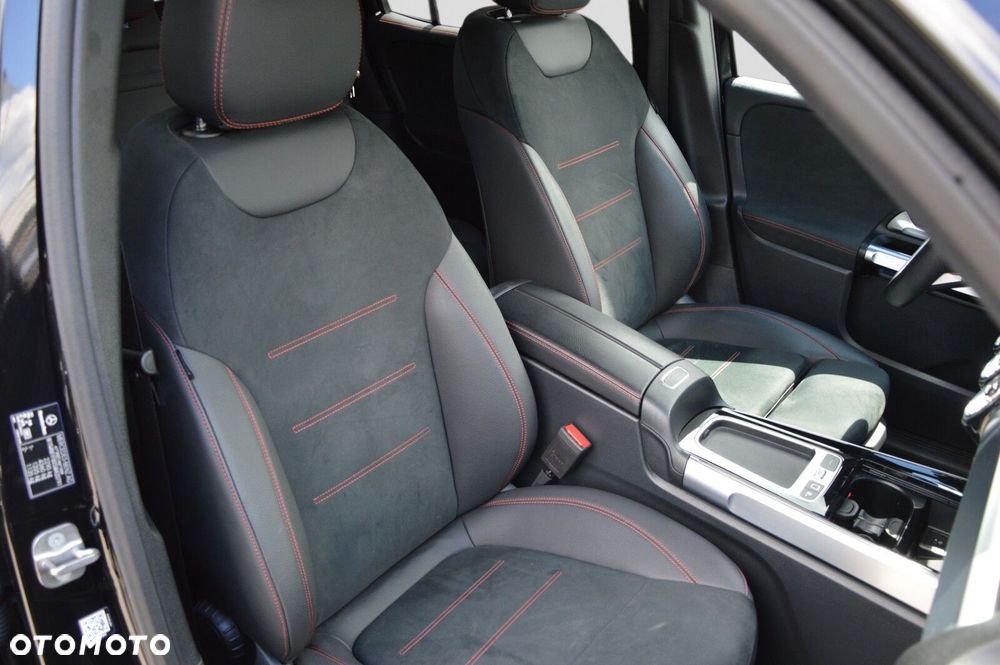 Mercedes-Benz GLB 220 d 4-Matic AMG Line 8G-DCT - 22