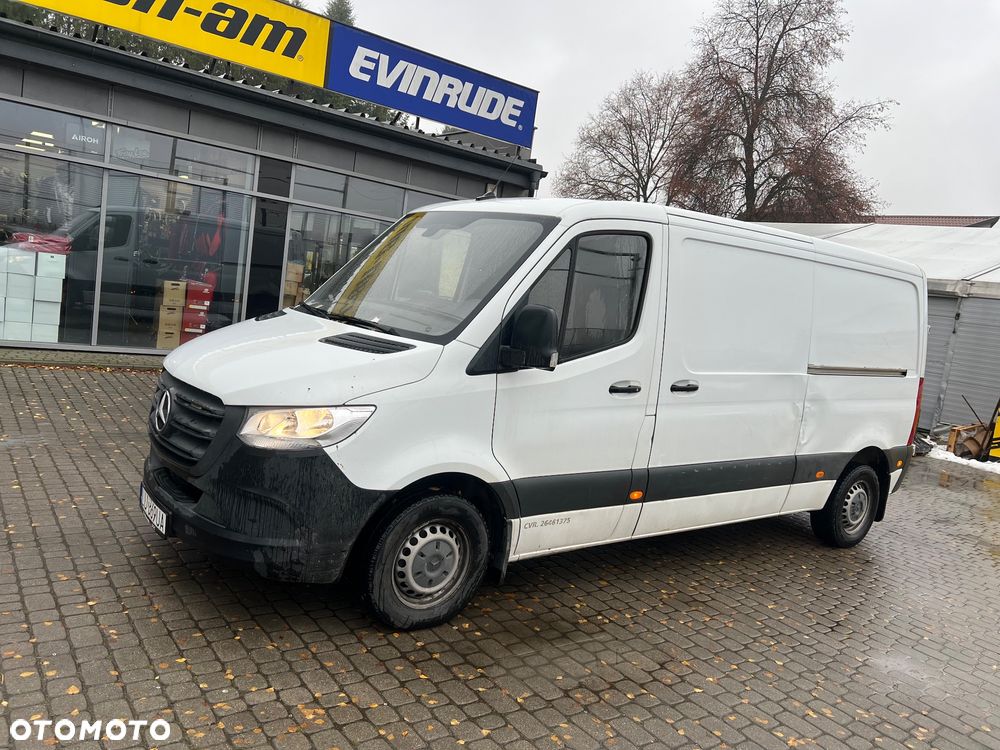 Mercedes-Benz Sprinter - 1