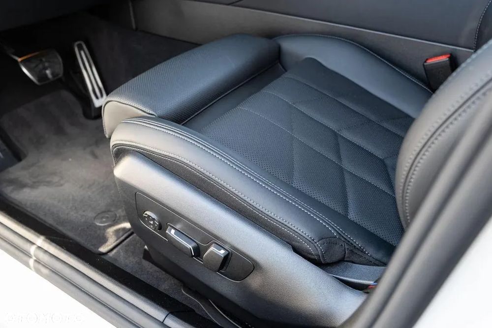 BMW Seria 5 520d mHEV M Sport - 15