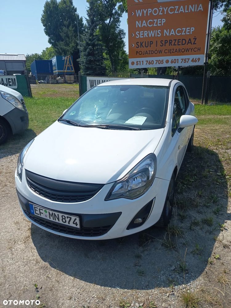 Opel Corsa 1.4 16V Cosmo - 2