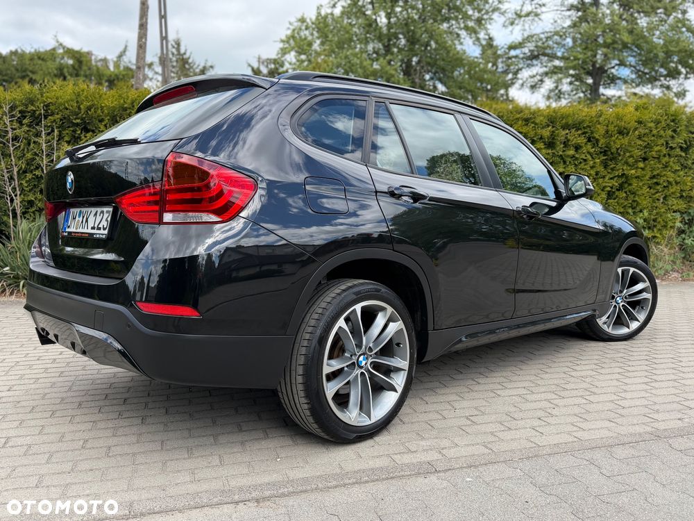 BMW X1 xDrive20i Sport Line - 12