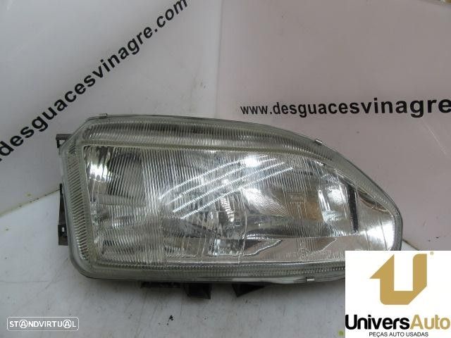 FAROL DIREITO RENAULT SAFRANE 2.2 G -J7T - 1