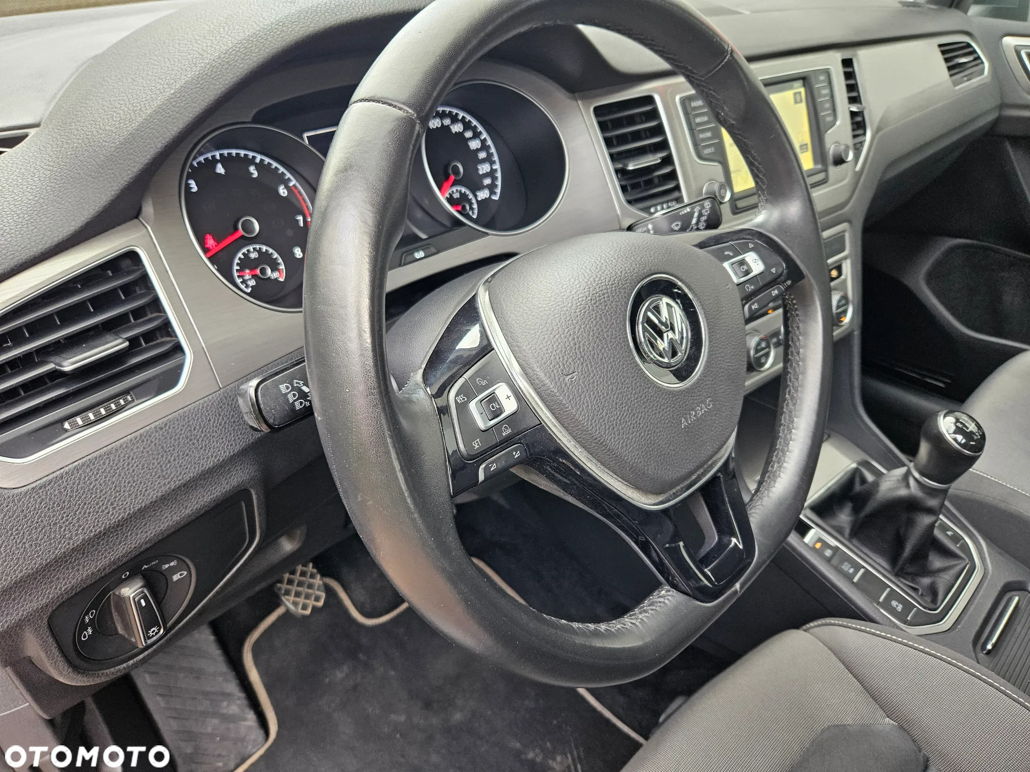 Volkswagen Golf Sportsvan 1.2 TSI (BlueMotion Technology) Comfortline - 15