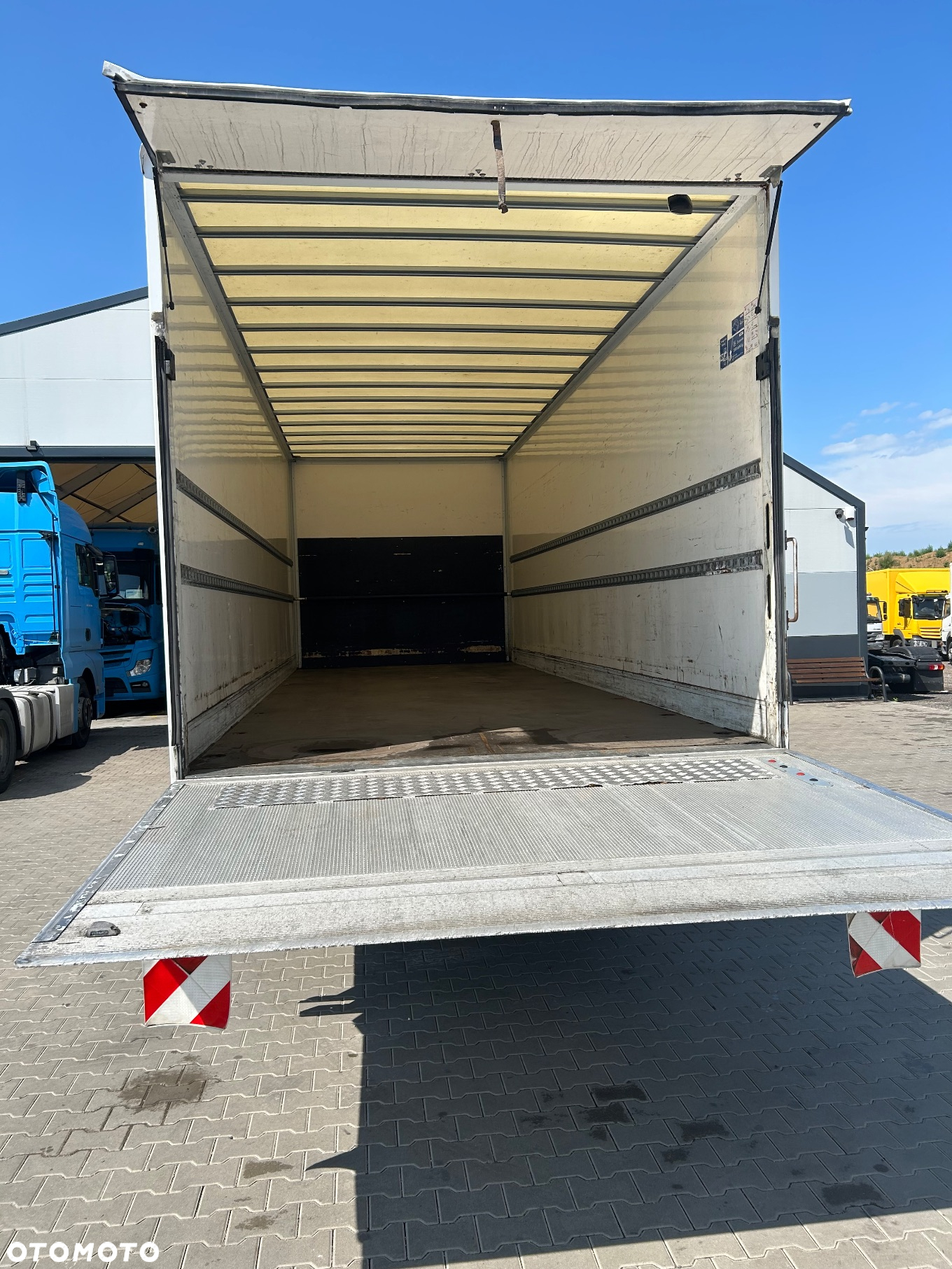 Mercedes-Benz ATEGO 1524 EURO 6 ŁADOWNOŚĆ 7894 KG 18 EURO PALET - 7