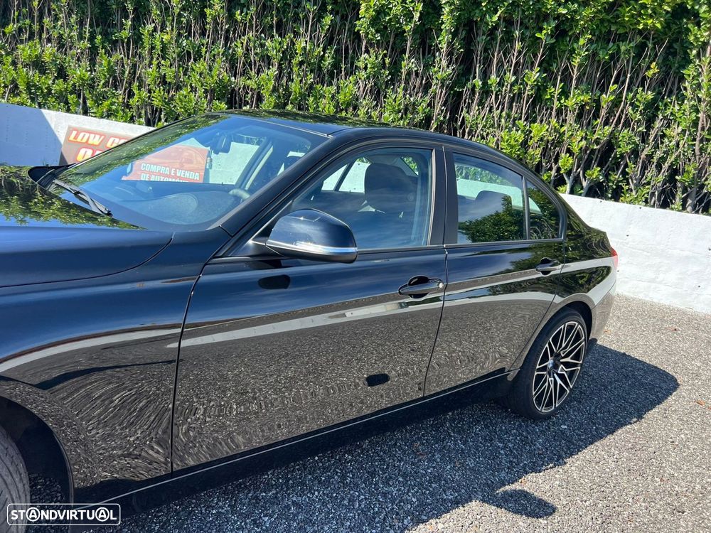 BMW 318 d - 19