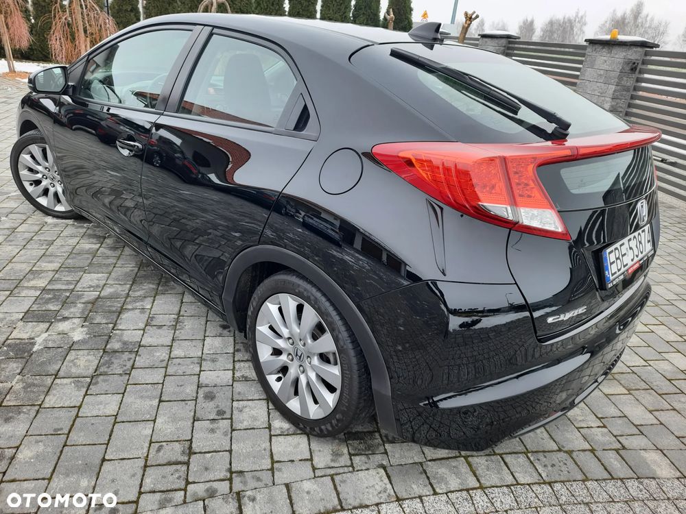 Honda Civic 1.4 i-VTEC Sport Black Edition - 8