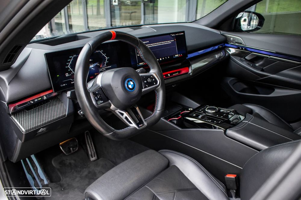 BMW i5 M60 xDrive Pack Desportivo M Pro - 36