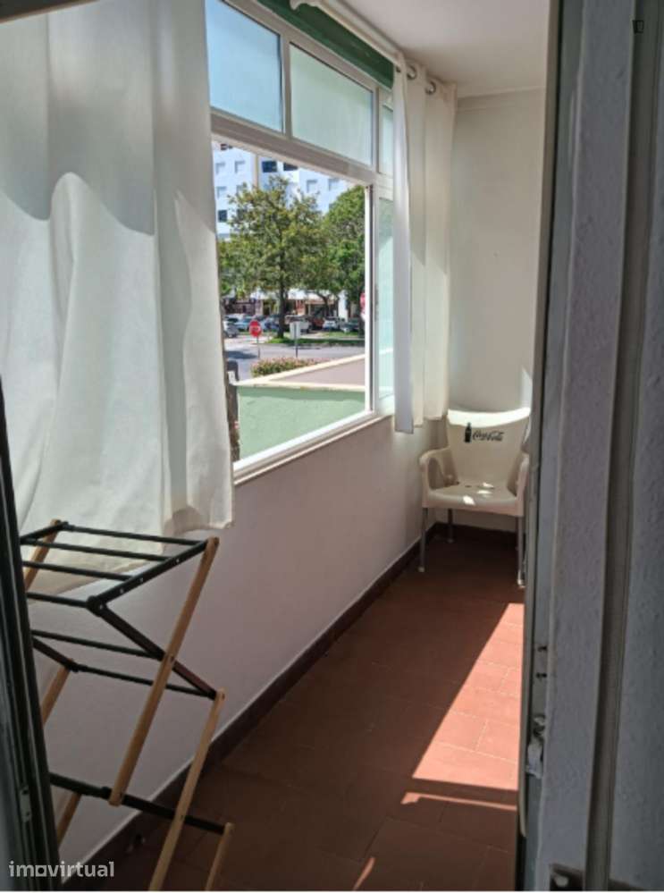 Apartamento com 2 quartos - localizado em Faro - Grande imagem: 5/11