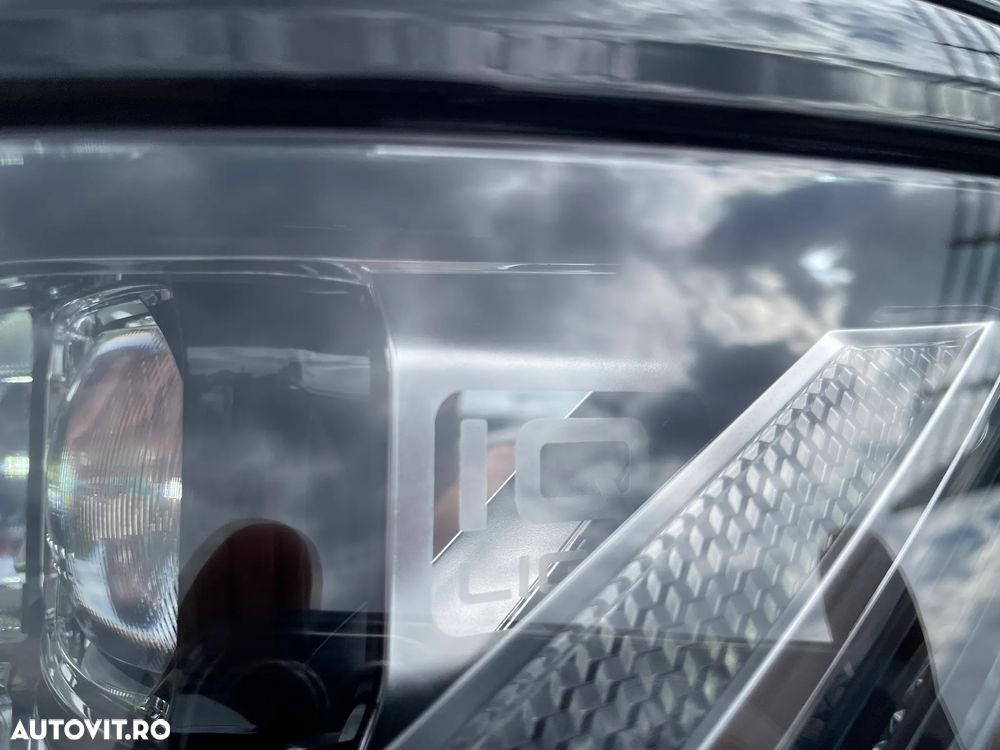 Volkswagen Touareg V6 TDI 4MOTION R-Line - 10