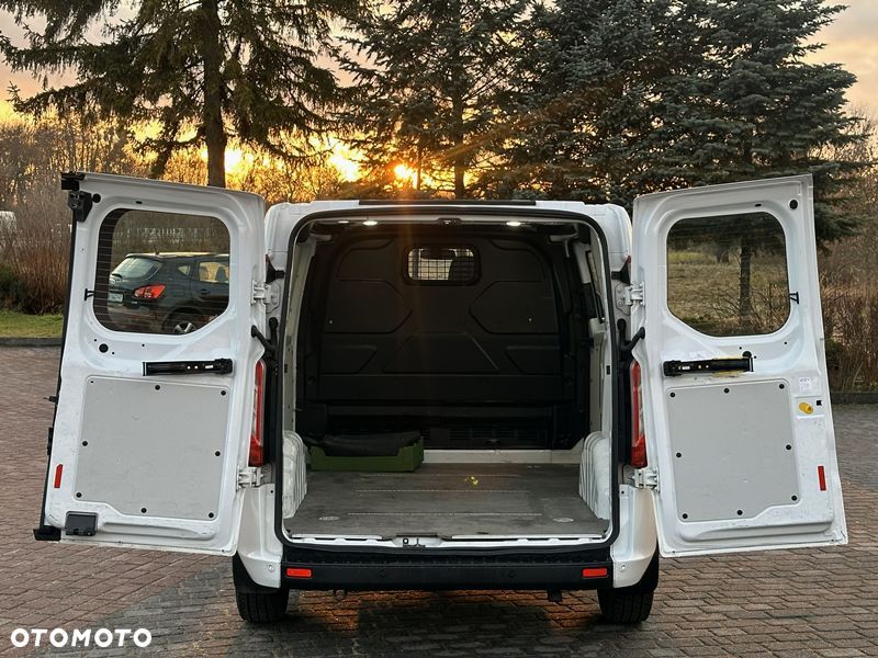 Ford Transit Custom - 10