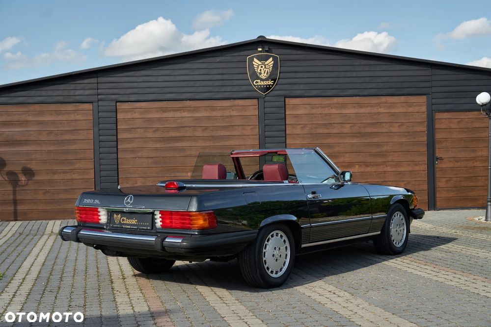 Mercedes-Benz SL - 16
