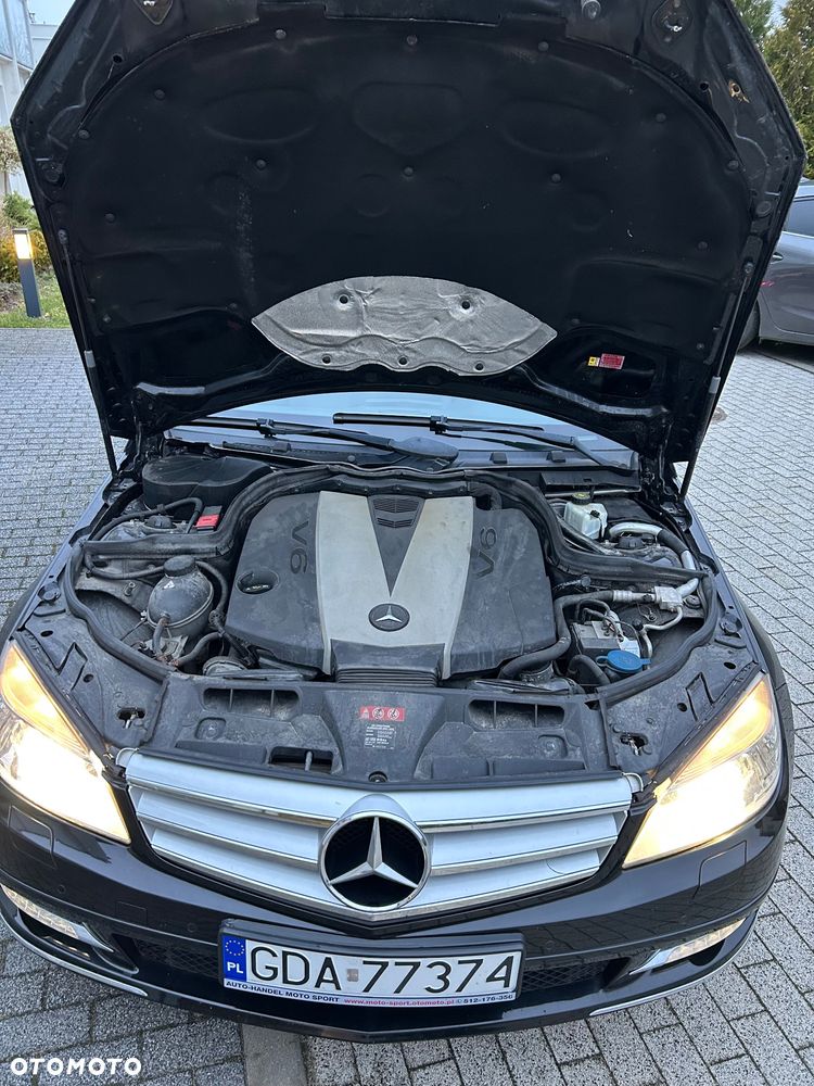 Mercedes-Benz Klasa C 350 CDI DPF 4Matic 7G-TRONIC BlueEFFICIENCY Elegance - 24