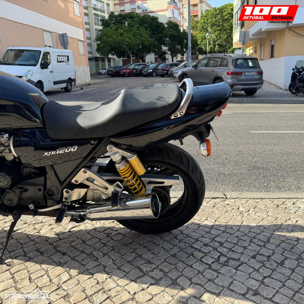Yamaha XJR 1300 - 24