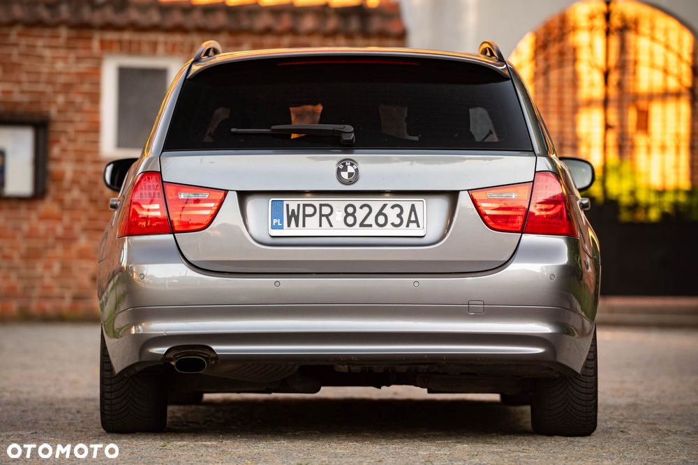 BMW Seria 3 318d - 5