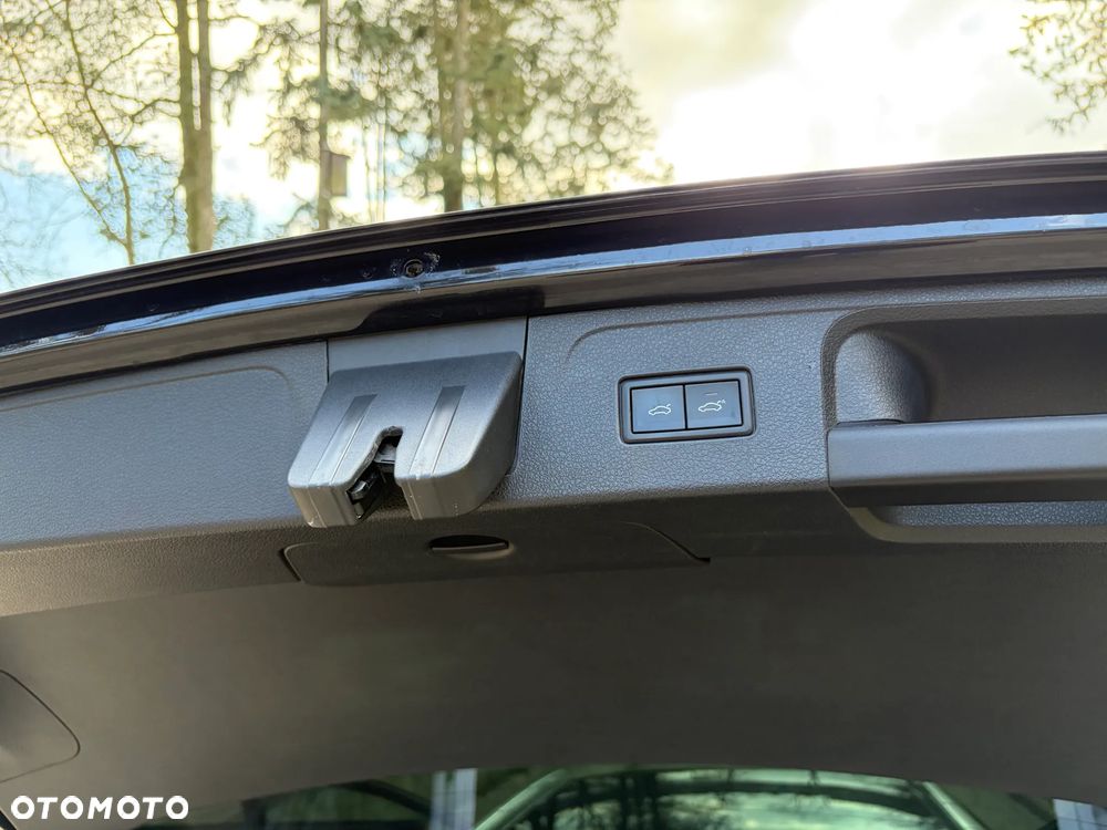 Volkswagen Passat 2.0 TDI BMT Highline DSG7 - 33