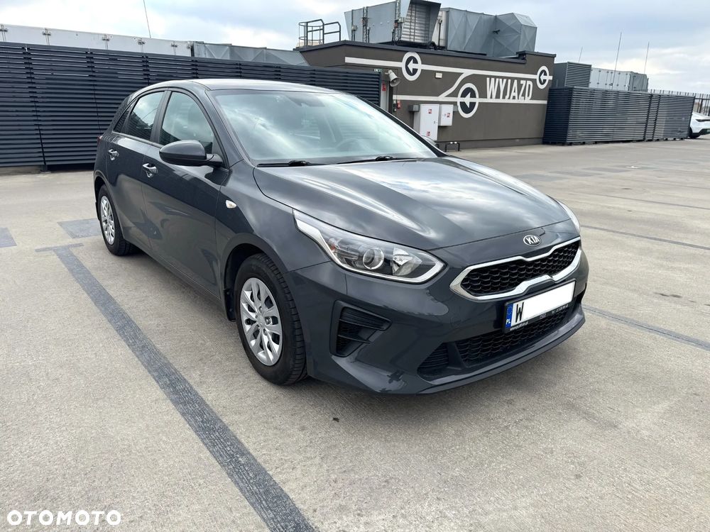 Kia Ceed - 12
