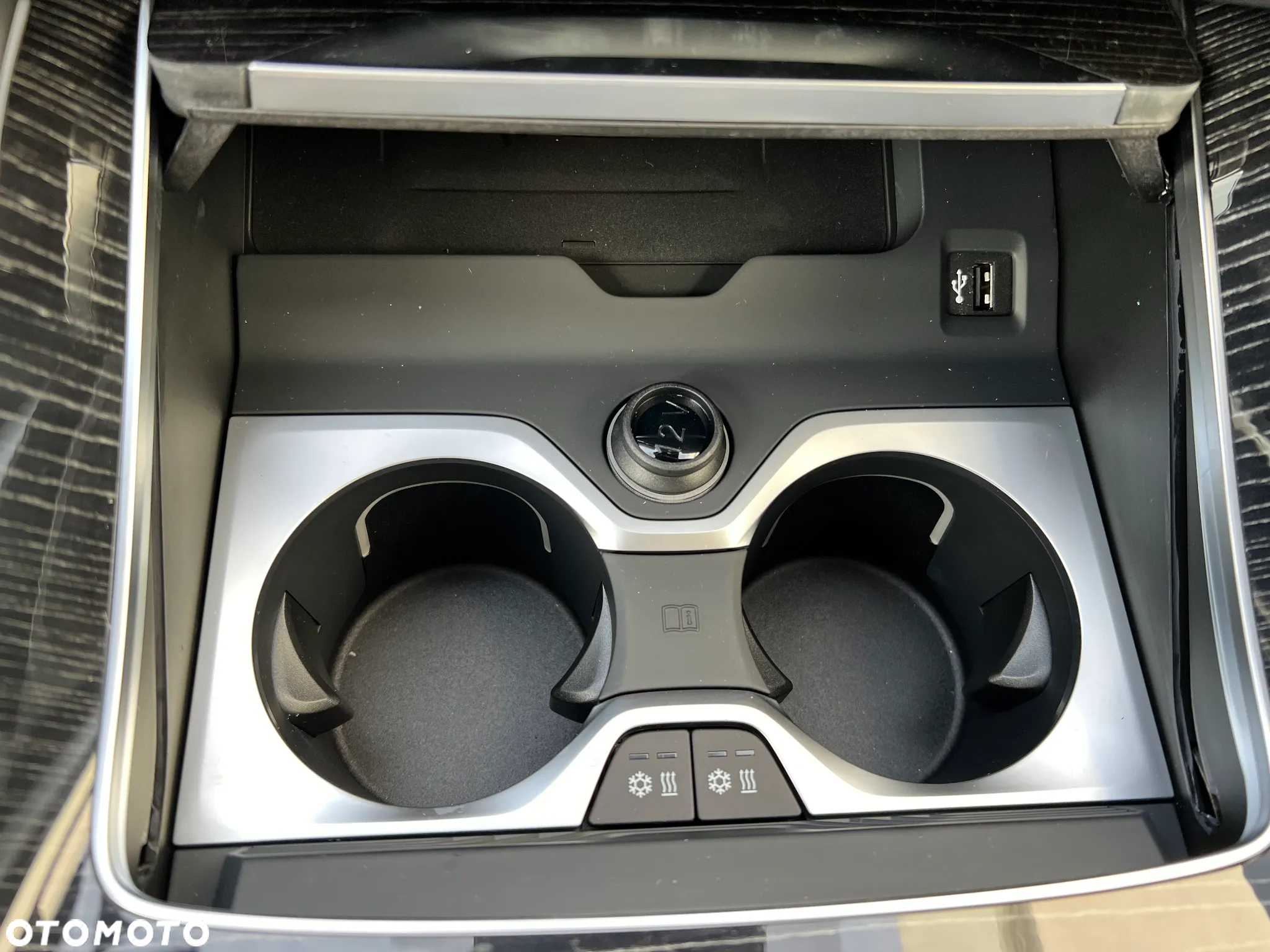 BMW X6 xDrive40d - 27