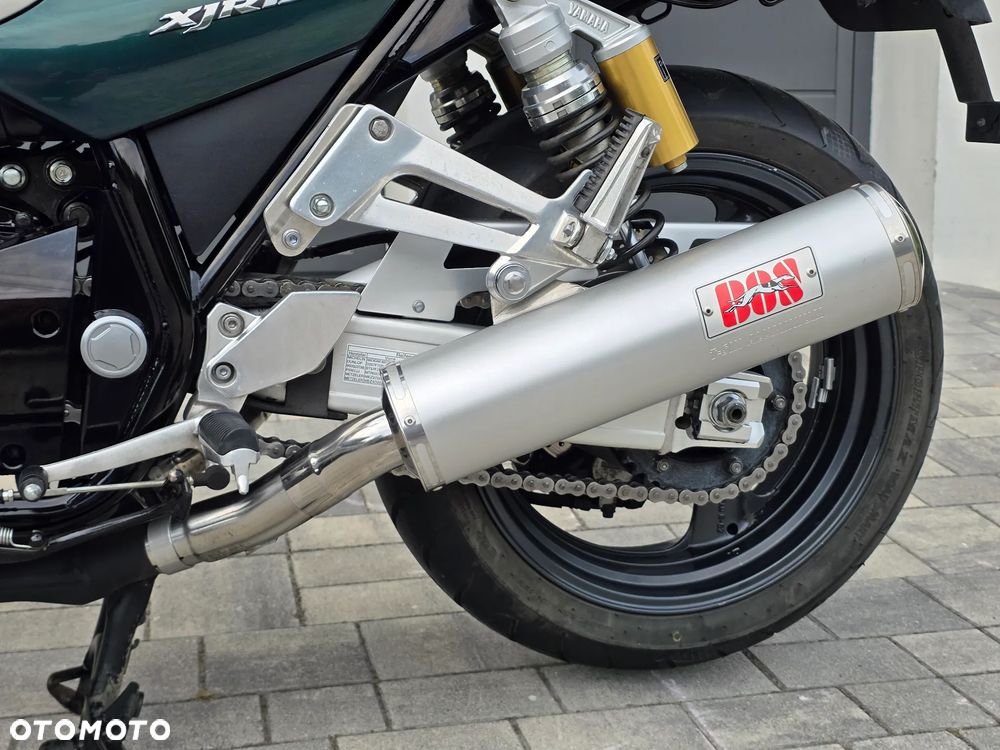 Yamaha XJR - 36