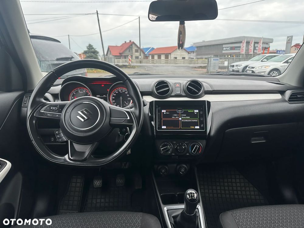 Suzuki Swift 1.2 SHVS Premium Plus - 8