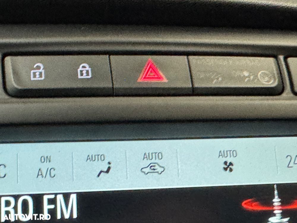 Opel Zafira 2.0 D (CDTI) Automatik Edition - 37