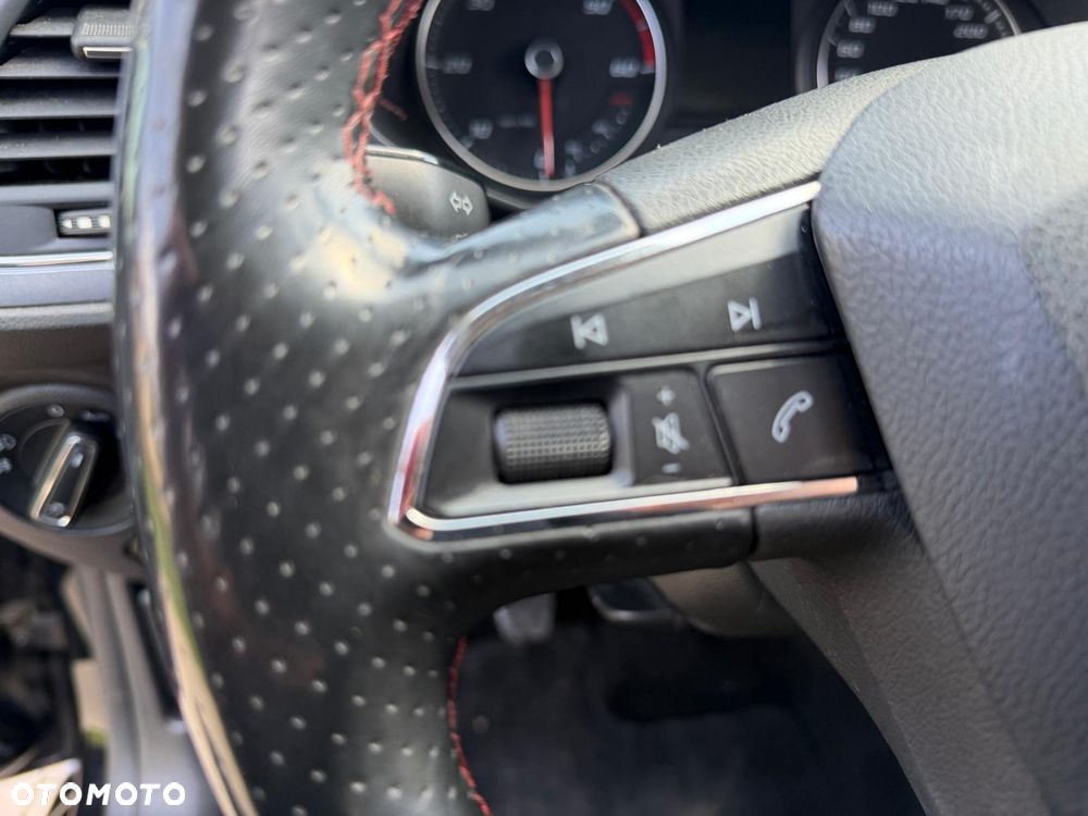 Seat Leon 2.0 TDI DPF Start&Stop FR - 26