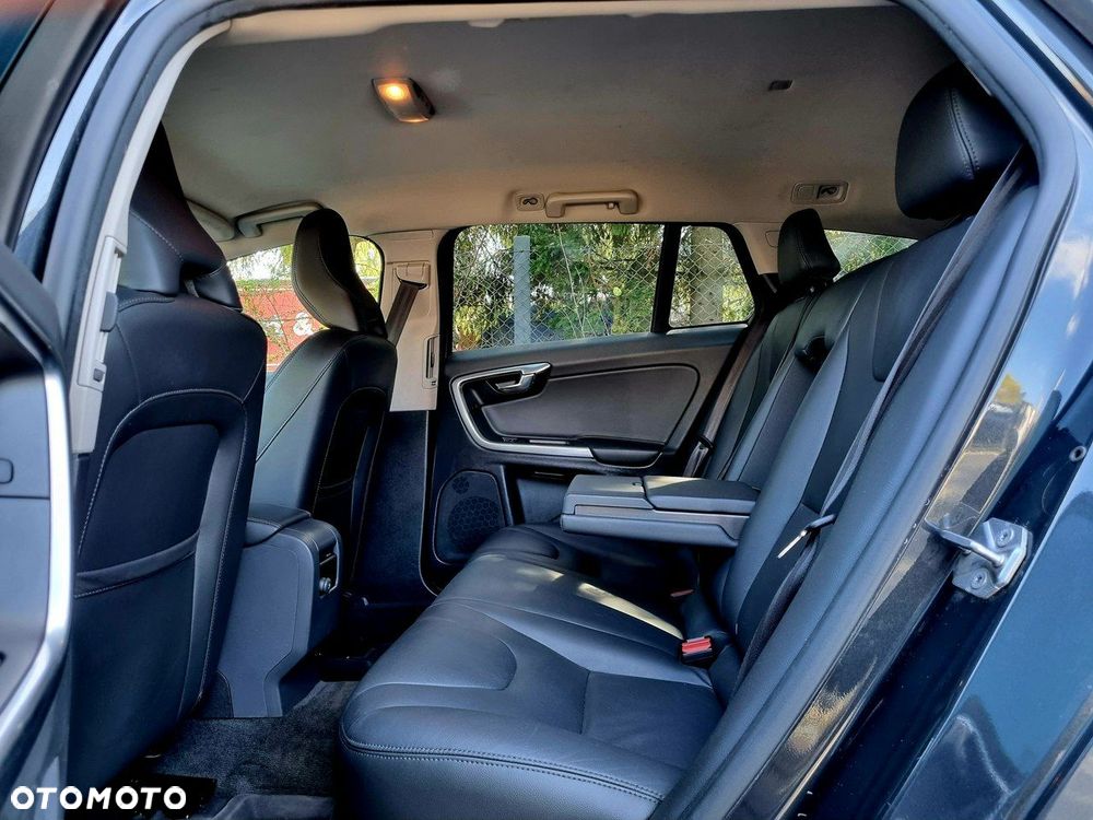 Volvo V60 T4 Geartronic Momentum - 12